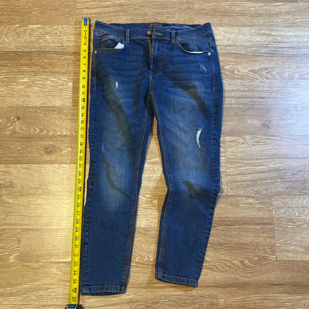 Zara Man Distressed Slim Fit Jeans – Size 32 (USA)